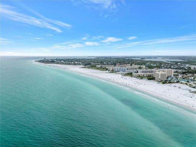 6150 MIDNIGHT PASS ROAD V38, Sarasota, FL 34242
