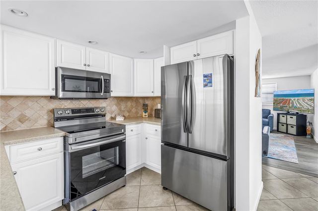 6150 MIDNIGHT PASS ROAD V38, Sarasota, FL 34242