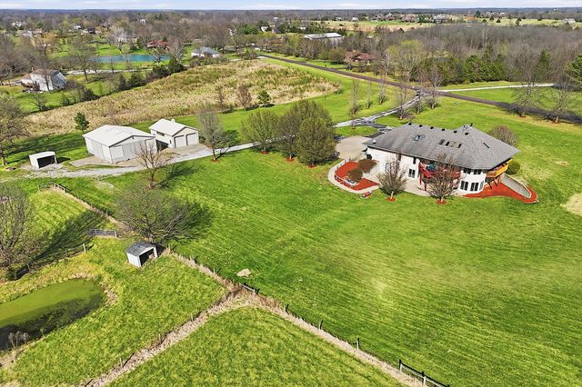 8775 S BARRY RD, Columbia, MO 65201