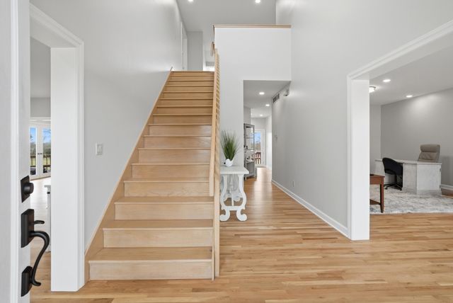 8775 S BARRY RD, Columbia, MO 65201