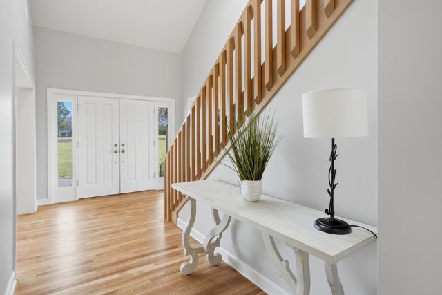 8775 S BARRY RD, Columbia, MO 65201