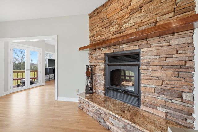 8775 S BARRY RD, Columbia, MO 65201