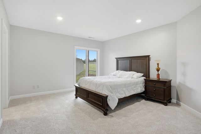 8775 S BARRY RD, Columbia, MO 65201