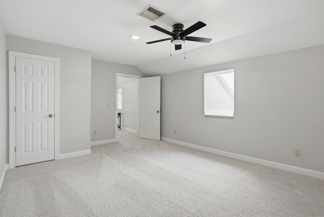 8775 S BARRY RD, Columbia, MO 65201