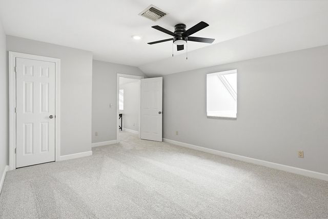 8775 S BARRY RD, Columbia, MO 65201