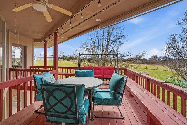 8775 S BARRY RD, Columbia, MO 65201