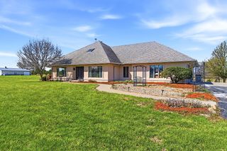 8775 S BARRY RD, Columbia, MO 65201