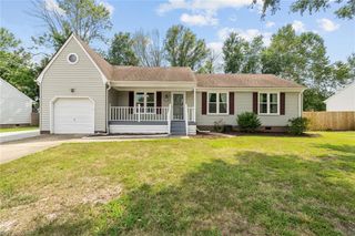 2421 Locks LNDG, Chesapeake, VA 23323