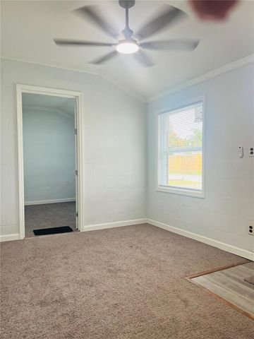 532 W BRIDGERS AVENUE, Auburndale, FL 33823