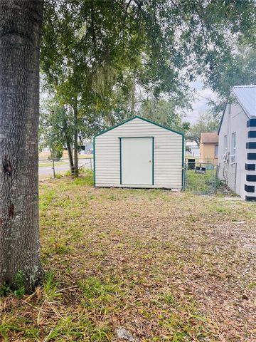 532 W BRIDGERS AVENUE, Auburndale, FL 33823