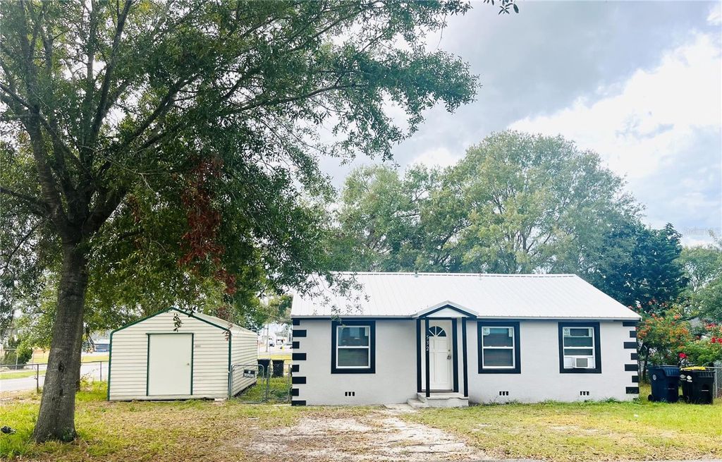 532 W BRIDGERS AVENUE, Auburndale, FL 33823