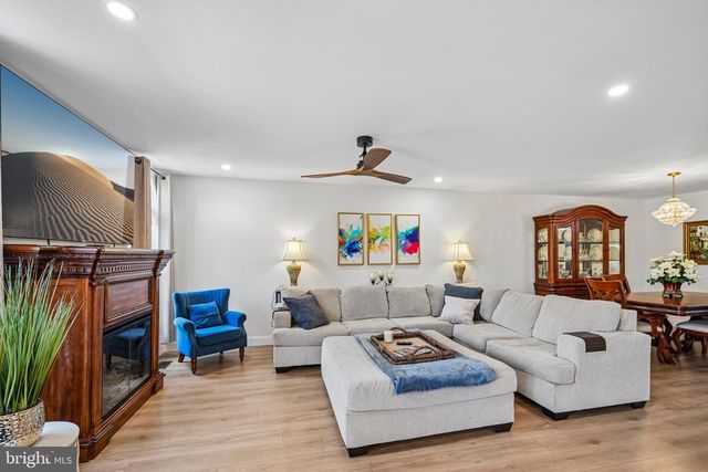 4303 WATERFORD WAY, Royersford, PA 19468