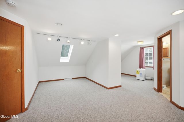 22 Schaffer Drive, Colonie, NY 12047