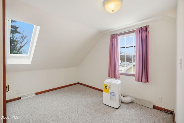 22 Schaffer Drive, Colonie, NY 12047