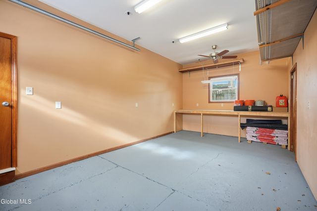 22 Schaffer Drive, Colonie, NY 12047