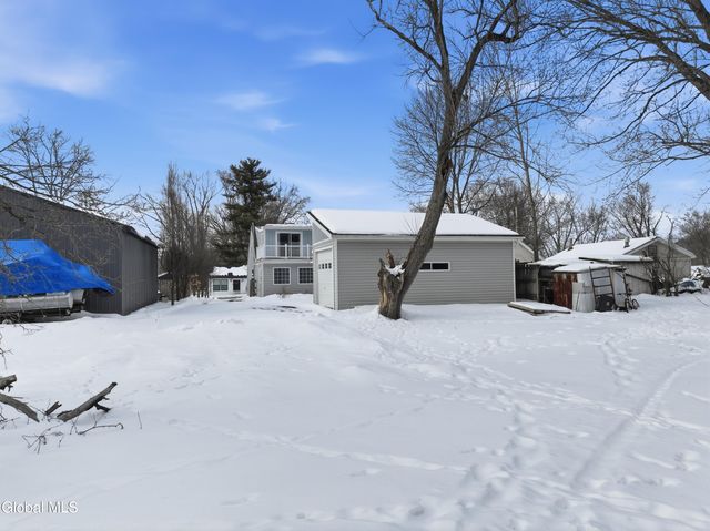 22 Schaffer Drive, Colonie, NY 12047