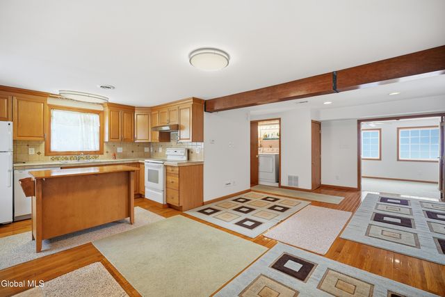 22 Schaffer Drive, Colonie, NY 12047