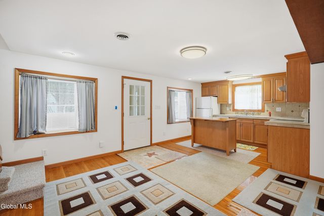 22 Schaffer Drive, Colonie, NY 12047