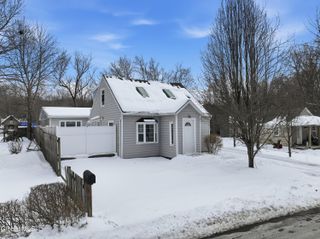 22 Schaffer Drive, Colonie, NY 12047