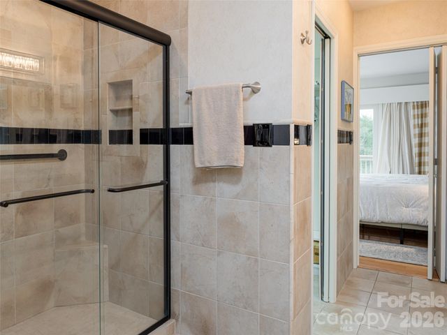 50 Park Avenue, Asheville, NC 28803