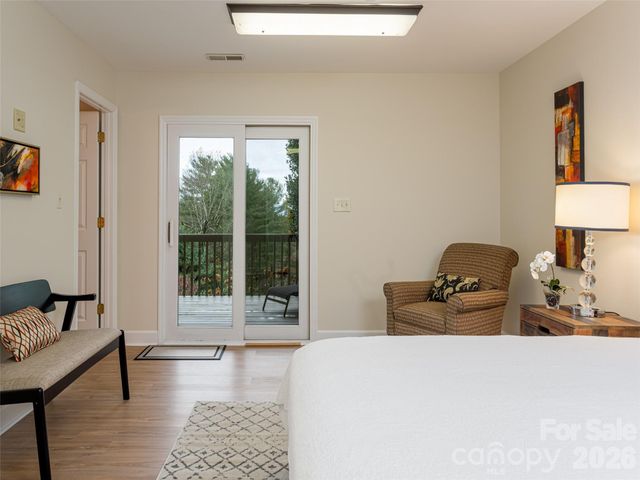 50 Park Avenue, Asheville, NC 28803