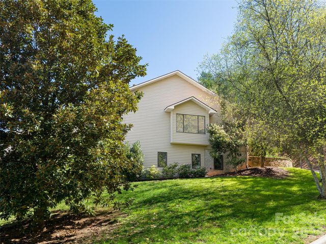 50 Park Avenue, Asheville, NC 28803