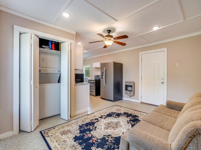 7904 River Run, Granbury, TX 76049