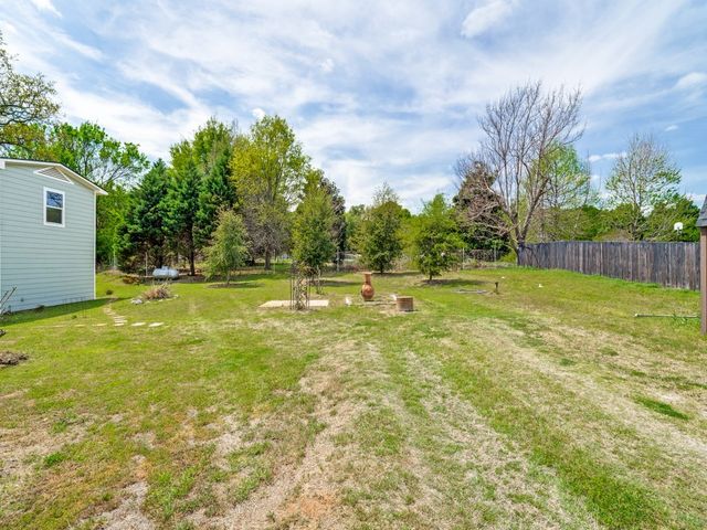 7904 River Run, Granbury, TX 76049