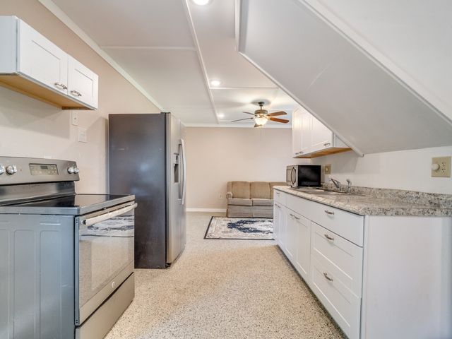 7904 River Run, Granbury, TX 76049