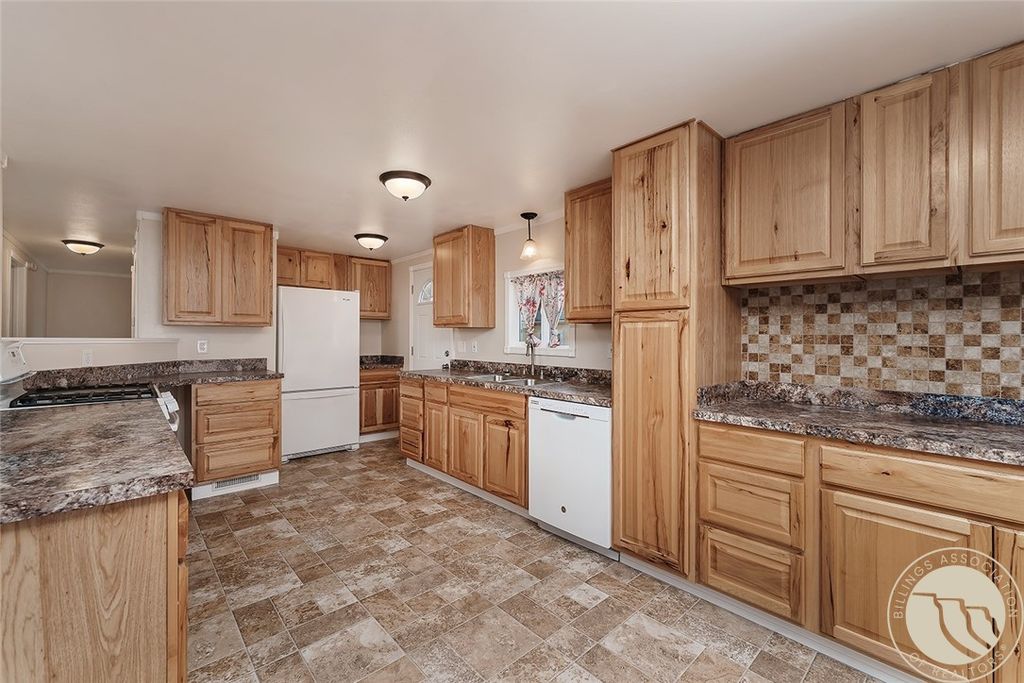 2224 US Highway 87 E Trlr 208, Billings, MT 59101 photo 3