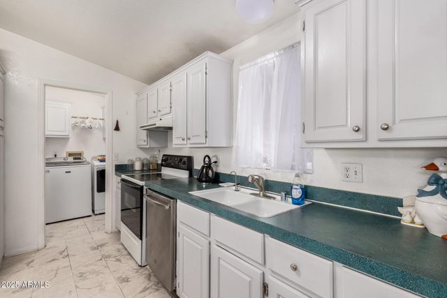 10955 N 79TH Avenue 33, Peoria, AZ 85345