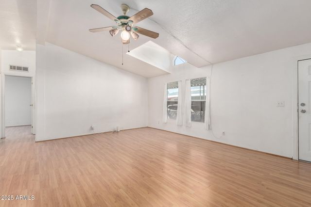 10955 N 79TH Avenue 33, Peoria, AZ 85345