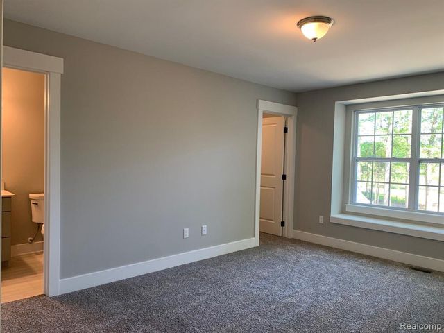 13973 Regatta Bay Drive, Shelby, MI 48315