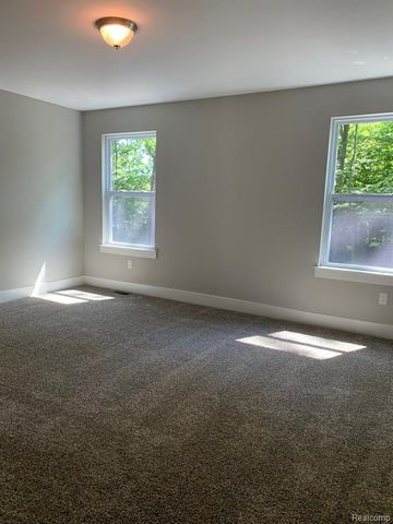 13973 Regatta Bay Drive, Shelby, MI 48315