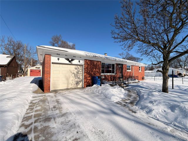 3581 Stolzenfeld Avenue, Warren, MI 48091