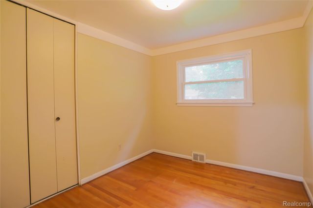 3581 Stolzenfeld Avenue, Warren, MI 48091