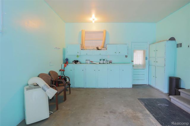 3581 Stolzenfeld Avenue, Warren, MI 48091