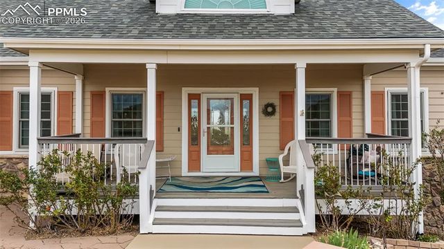 979 Pinehurst Court, Bennett, CO 80102