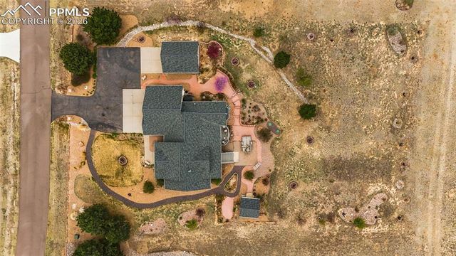 979 Pinehurst Court, Bennett, CO 80102