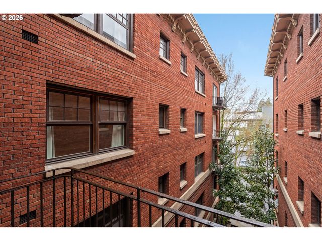 1829 Nw LOVEJOY St 408, Portland, OR 97209