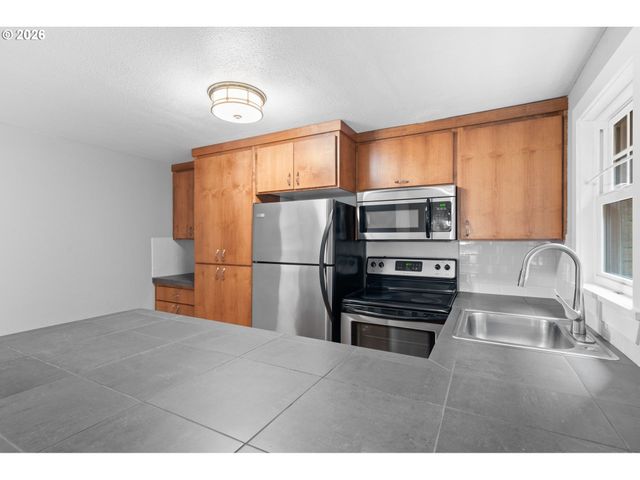 1829 Nw LOVEJOY St 408, Portland, OR 97209