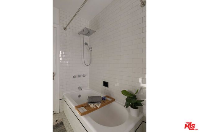 1506 Linda Rosa Avenue, Los Angeles, CA 90041