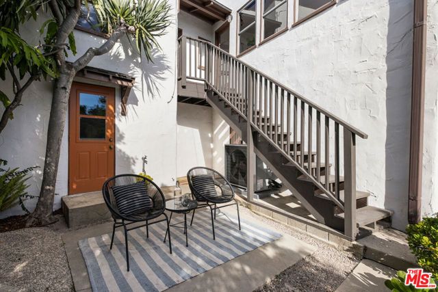 1506 Linda Rosa Avenue, Los Angeles, CA 90041