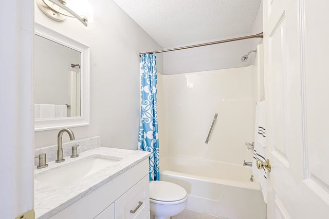 4999 Highway 17 Business Unit 305, Murrells Inlet, SC 29576