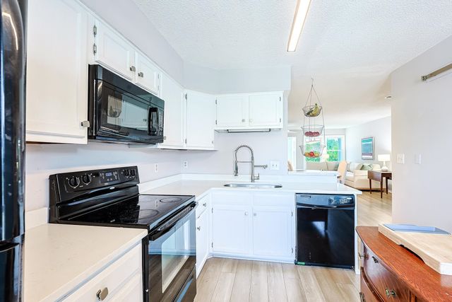 4999 Highway 17 Business Unit 305, Murrells Inlet, SC 29576
