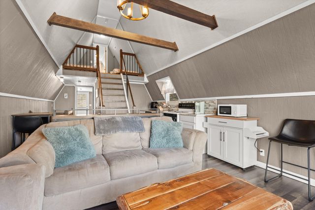 1082 Black Oak Resort Lane, Lampe, MO 65681