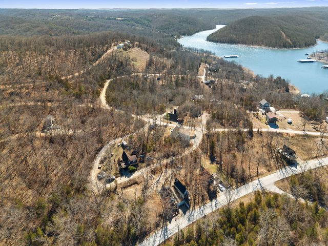 1082 Black Oak Resort Lane, Lampe, MO 65681