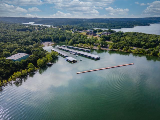 1082 Black Oak Resort Lane, Lampe, MO 65681