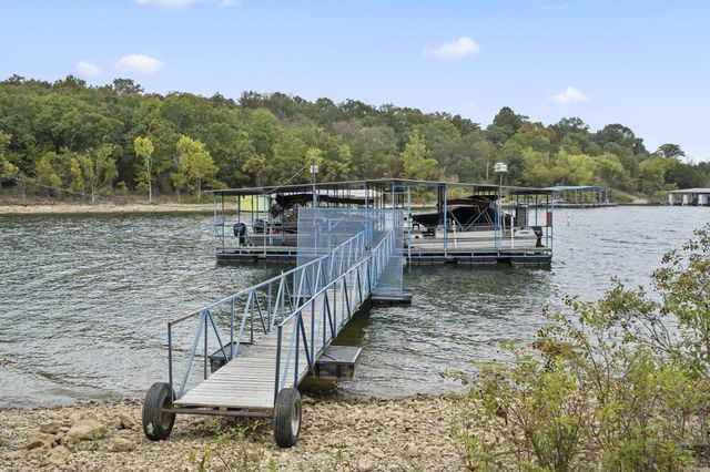 1082 Black Oak Resort Lane, Lampe, MO 65681