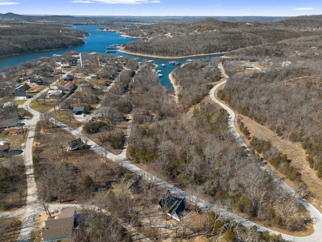 1082 Black Oak Resort Lane, Lampe, MO 65681